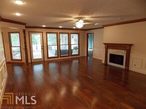 217 Crescent Oak in Peachtree City, GA - Building Photo - Building Photo