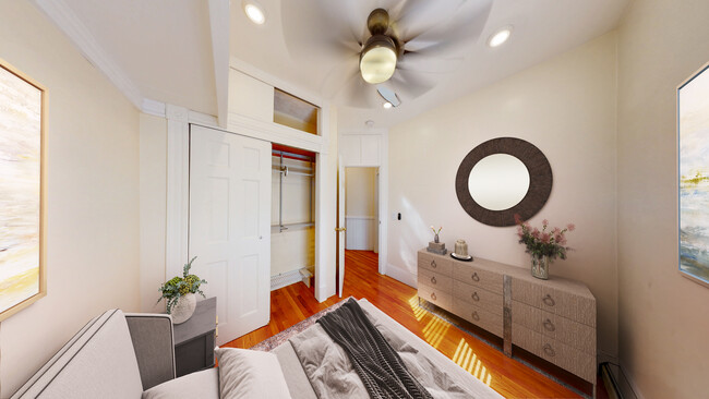 7 Mark St, Unit #2 in Boston, MA - Foto de edificio - Building Photo