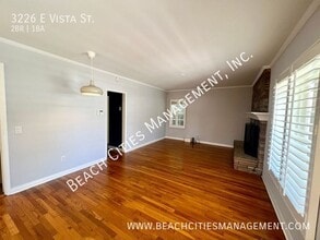 3226 E Vista St in Long Beach, CA - Building Photo - Building Photo