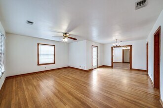 203 Sullivan Dr in San Antonio, TX - Building Photo - Building Photo