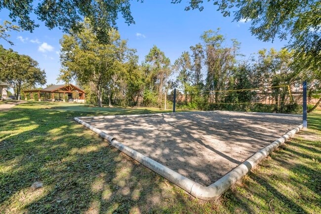 property at 3101 Vista Dr