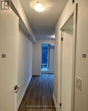 525 Adelaide St W in Toronto, ON - Building Photo - Building Photo