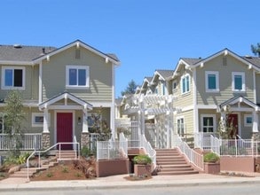 Centre Pointe in Mountain View, CA - Foto de edificio - Building Photo