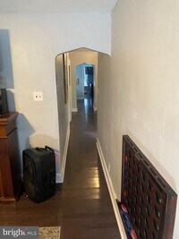 5023 Wayne Ave photo'