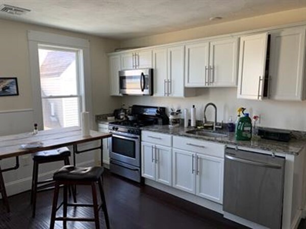 6 Henry St-Unit -3 in Medford, MA - Building Photo - Building Photo