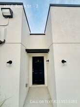 401 E Boyer St in Tarpon Springs, FL - Foto de edificio - Building Photo