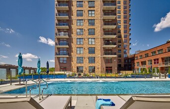 Cast Iron Lofts in Jersey City, NJ - Building Photo - Building Photo