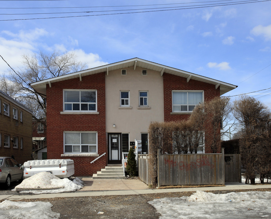 36 Penhurst Ave in Toronto, ON - Building Photo