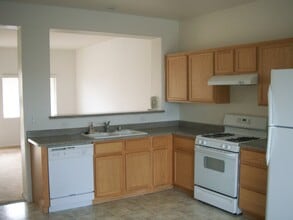 10516 Soneto Creek Ct in Las Vegas, NV - Building Photo - Building Photo