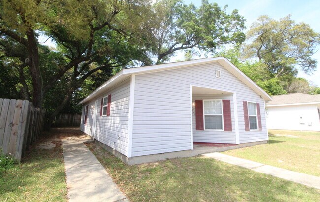 3740 Frontera Cir in Pensacola, FL - Building Photo - Building Photo