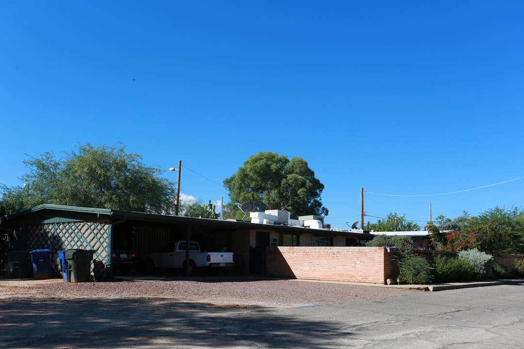 4132-4140 E Elida St in Tucson, AZ - Foto de edificio