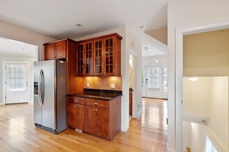 114 Forest St in Watertown, MA - Building Photo - Building Photo