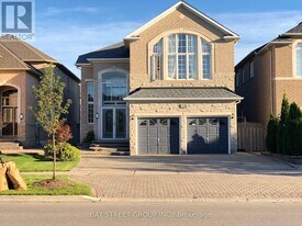 69 Princeton Ave in Richmond Hill, ON - Building Photo