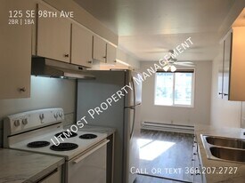 125 SE 98th Ave in Vancouver, WA - Building Photo