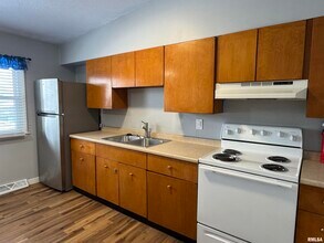 3814 Mississippi Ave in Davenport, IA - Foto de edificio - Building Photo