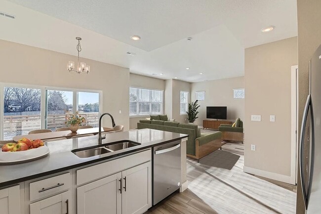 property at 2502 Colt Wy