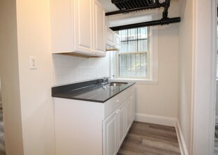 3 Crawford St, Unit 3B in Cambridge, MA - Building Photo - Building Photo