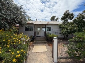 4253 Carpinteria Ave in Carpinteria, CA - Building Photo