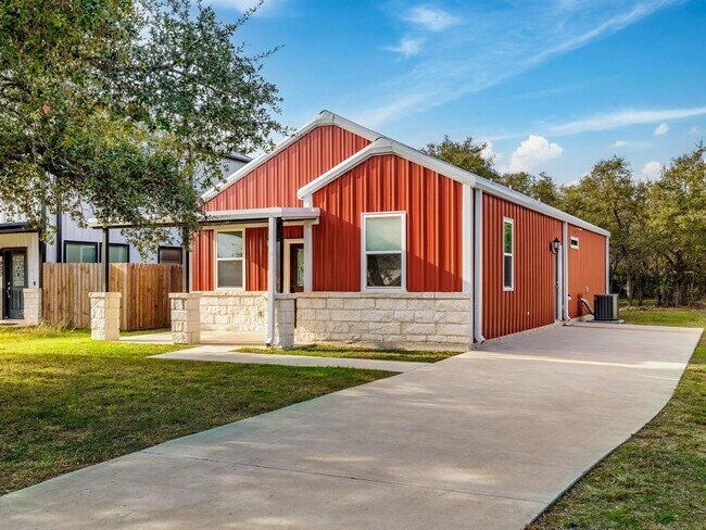 904 Central Blvd in Bertram, TX - Building Photo - Building Photo