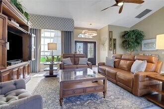 1466 Vintage Ln in Naples, FL - Building Photo - Building Photo