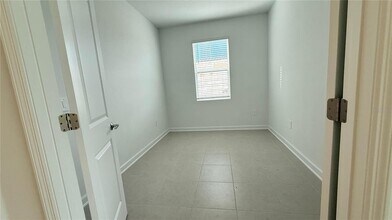5131 BRIDGEHAVEN in Davenport, FL - Building Photo - Building Photo