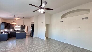 12821 Rock Cliff Ave in El Paso, TX - Building Photo - Building Photo