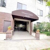 10676 Wilkins Ave, Unit 202 in Los Angeles, CA - Building Photo
