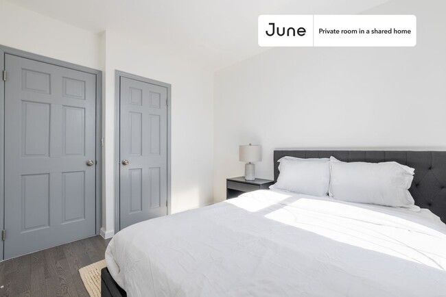 Private bedroom in 4 bed/2 bath Home in New York, NY - Building Photo - Building Photo