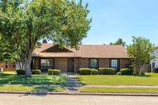 556 Freestone Dr in Allen, TX - Building Photo