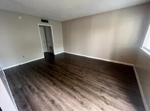 3106 Duval St in Austin, TX - Building Photo - Building Photo