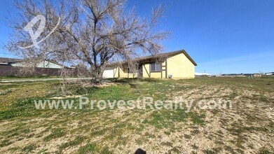 17058 Deodar St in Hesperia, CA - Building Photo - Building Photo