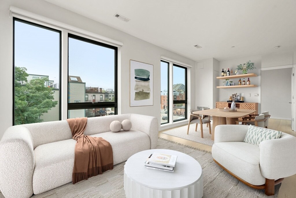 45 W 3rd St in Boston, MA - Building Photo