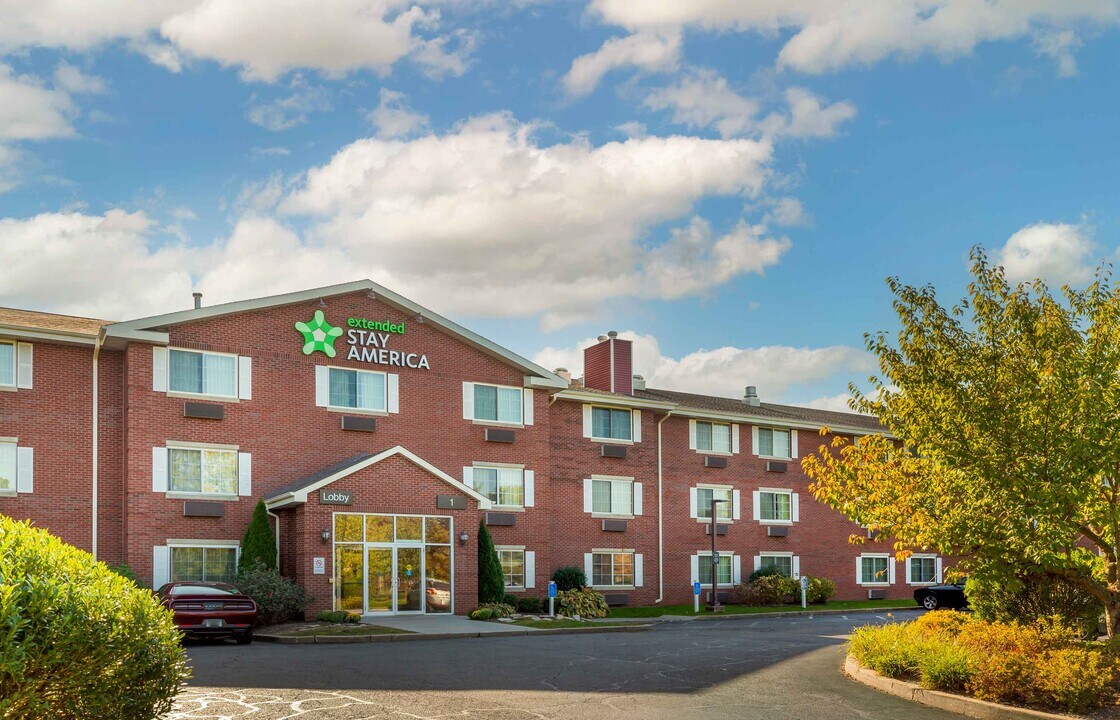 Furnished Studio-Hartford - Farmington in Farmington, CT - Building Photo