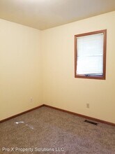417 E Jefferson St in Pittsburg, KS - Building Photo - Building Photo