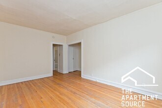 1331 W Touhy Ave, Unit 3N in Chicago, IL - Building Photo - Building Photo