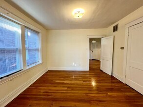 911 St Rita Ave in Clayton, MO - Building Photo - Building Photo