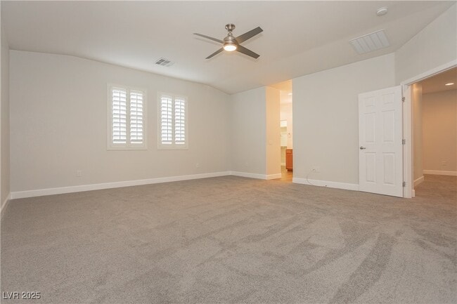 property at 971 Huntington Cove Pkwy