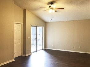 2386 Blue Sapphire Cir in Orlando, FL - Building Photo - Building Photo