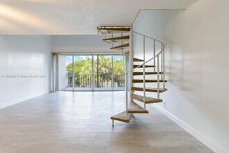 2940 Forest Hills Blvd-Unit -C3L in Coral Springs, FL - Building Photo - Building Photo