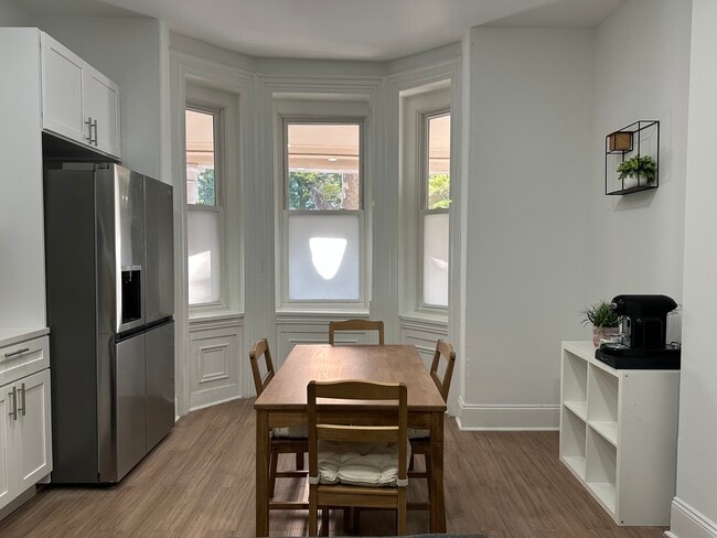 313 N 37th St, Unit A in Philadelphia, PA - Foto de edificio - Building Photo