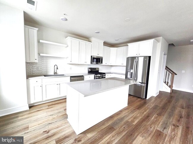 43400 Farringdon Sq in Ashburn, VA - Building Photo - Building Photo