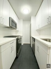 EAST 56 STREET in New York, NY - Building Photo - Building Photo