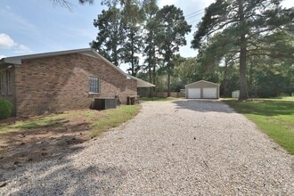 9906 Red Oak Blvd in Nashville, NC - Building Photo - Building Photo