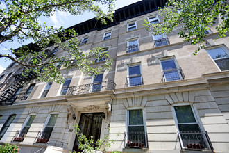 385 Clinton St in Brooklyn, NY - Building Photo - Building Photo