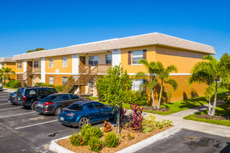 Avalon Villa in Bradenton, FL - Foto de edificio - Building Photo