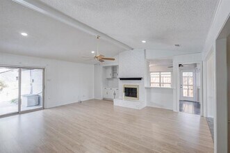 2121 Poppy Ln in Richardson, TX - Building Photo - Building Photo