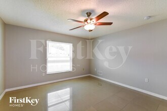 307 Michigan Ln in Poinciana, FL - Building Photo - Building Photo