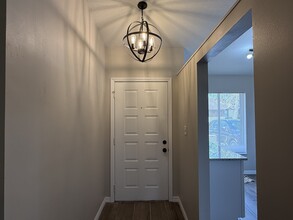 160 Clear Lake Cir in Sanford, FL - Foto de edificio - Building Photo