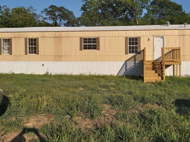 5807 Fletcher St in Crosby, TX - Building Photo - Building Photo