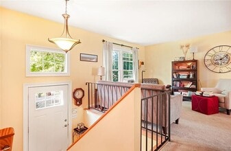 3 Mary Dr in Naugatuck, CT - Building Photo - Building Photo